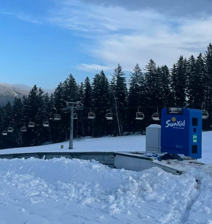 Od soboty 21.12.2024 bude v provozu pouze pás pro děti a lyžařská škola.